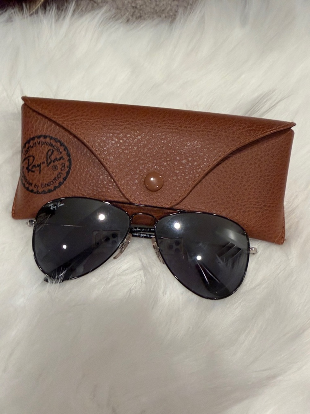 Ray-Ban Kids Aviator Sunglasses in Brown Case with Black Lenses